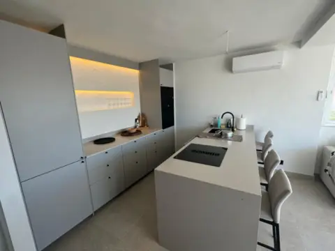 Apartamento en Avenida de los Condes de San Isidro, 42