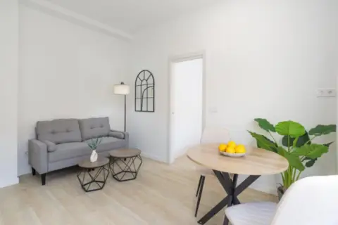 Apartamento en calle Mármoles, 23