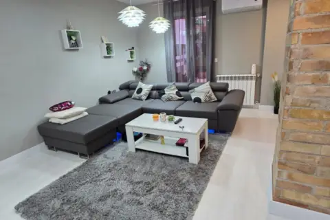 Casa adosada en calle del Carmen, 21