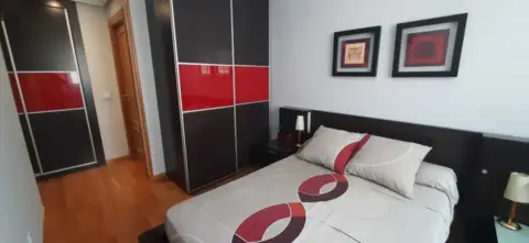 Piso en calle de la Hierbabuena, 5