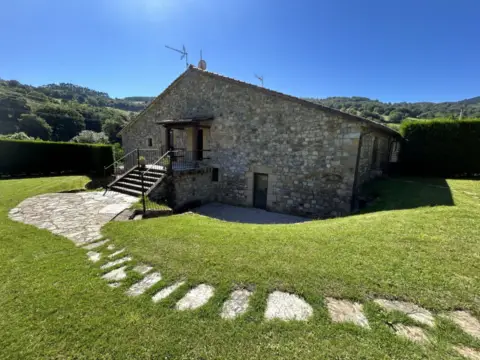 Chalet rústico en Barrio de Molina, 97