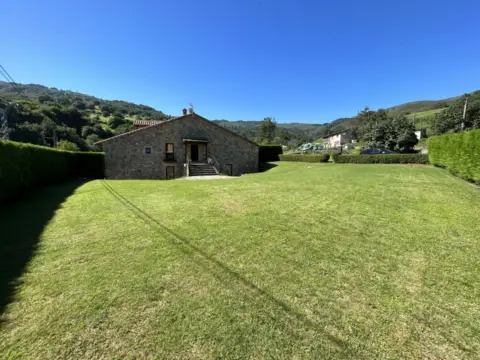 Chalet rústico en Barrio de Molina, 97