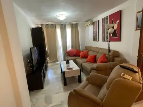 Piso en Avenida de Cánovas del Castillo, 1