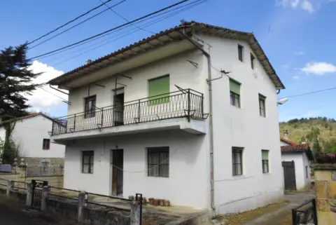 Casa rústica en Barrio de las Fraguas, 1
