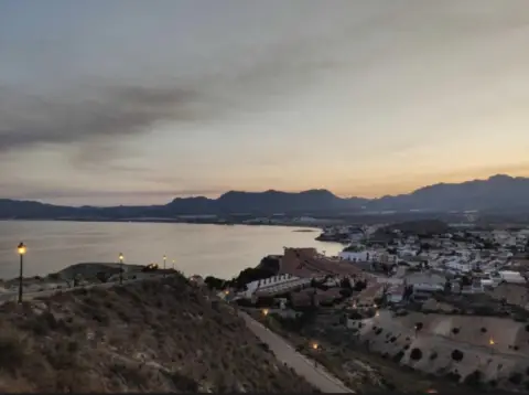 Chalet adosado en calle La Carolina, 18