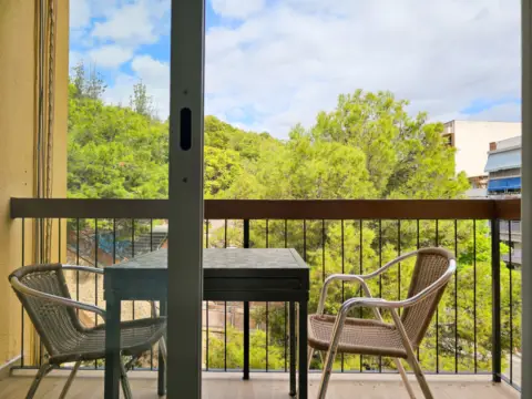 Estudio en calle del Pintor Murillo, 57