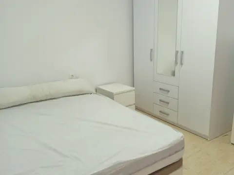 Habitación en calle Freniche, 3