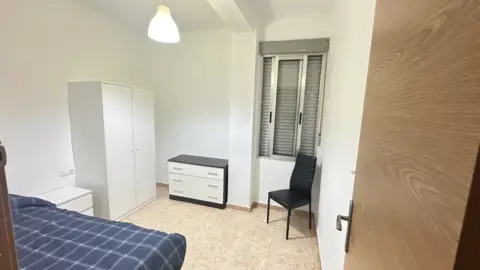 Habitación en Carrer del Poeta Llorente, 3