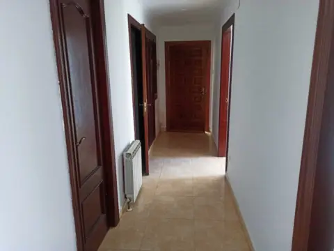 Piso en Avenida de Aller, 6