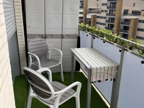 Habitación en Avinguda de la Catalana, 129