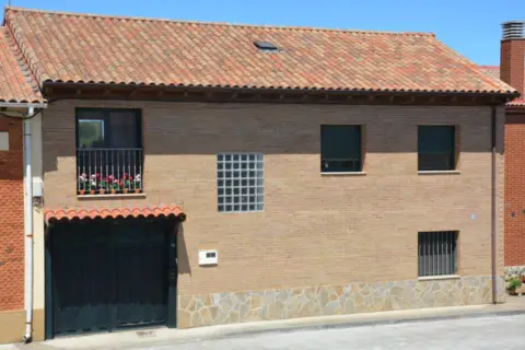 Chalet unifamiliar en calle de la Carretera, 16