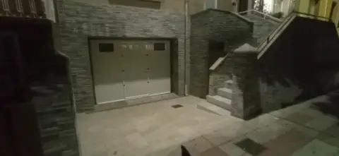 Casa adosada en calle de Gregorio Hernández, 22