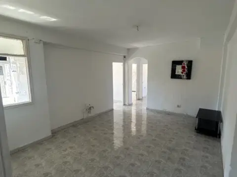 Piso en calle Izquierdo Azcárate, 17