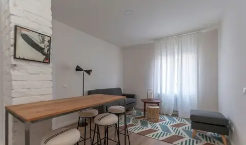 Apartamento en calle Valdelarco, 1