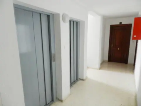 Piso en Paseo Marítimo Rey de España, 33