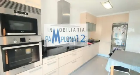 Piso en calle del Nacedero del Urederra, 1