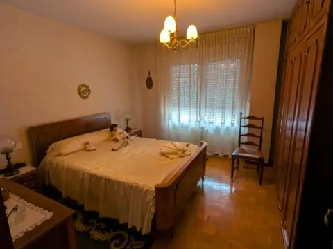 Piso en calle Periodista Francisco Carantoña Dubert, 2