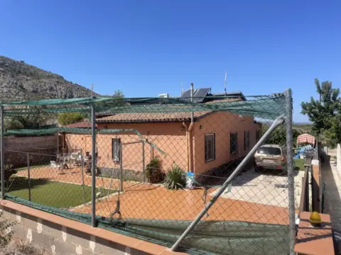 Chalet unifamiliar en Carretera Nacional 340, 4