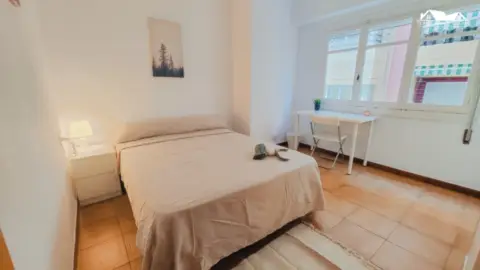 Habitación en calle del Tucumán, 1