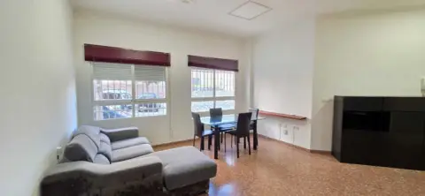 Apartamento en calle de la Constitución, 47