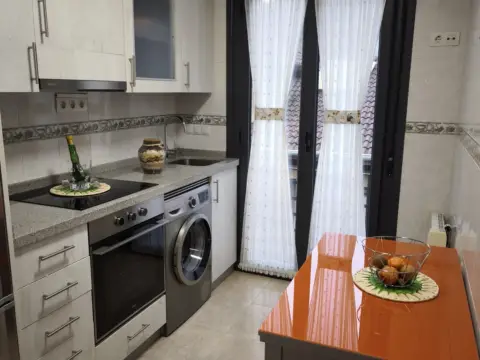 Piso en calle Emilio Martínez, 29