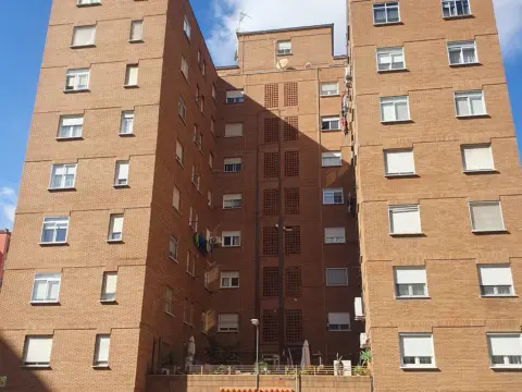 Piso en calle de San Isidro, 9