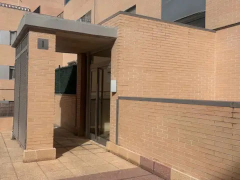 Piso en calle de Ramón y Cajal, 7