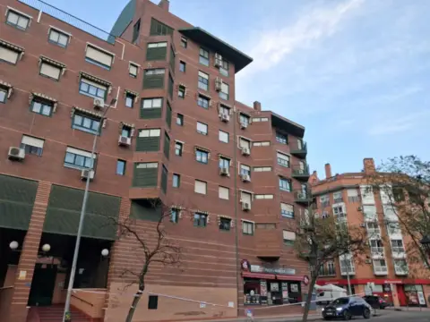 Piso en Avenida de las Retamas, 11