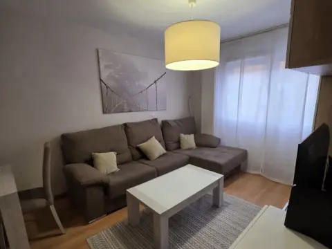 Dúplex en Barrio de San José, 1025
