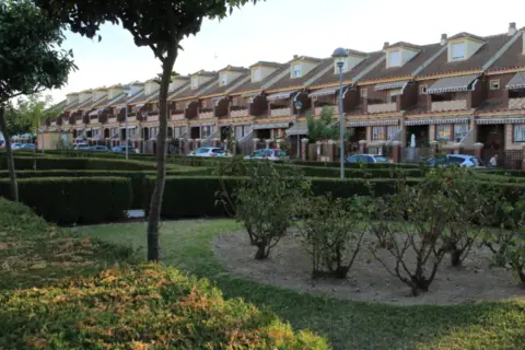Casa adosada en calle Ubeda, 1