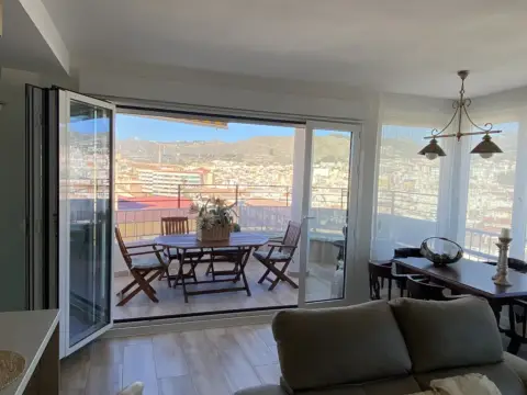 Piso en Avenida de Salobreña, 27