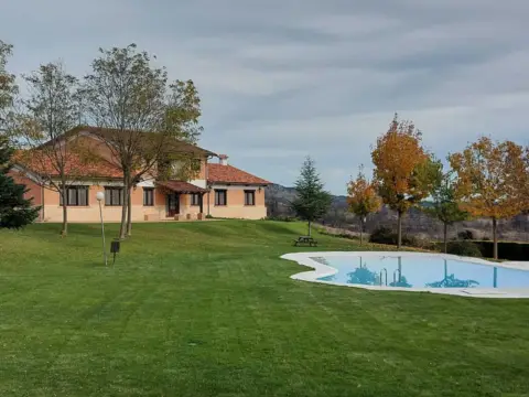 Casa adosada en CV-208,  1