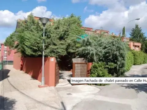 Chalet pareado en calle de la Hurtada, 16
