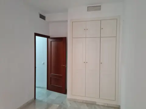 Piso en calle San Bernardo, 6