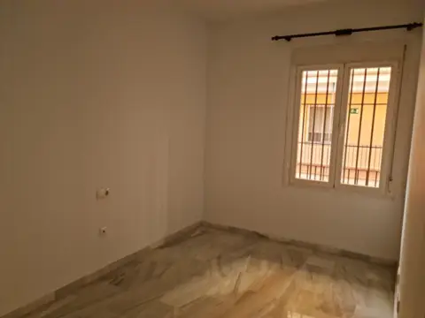 Piso en calle San Bernardo, 6