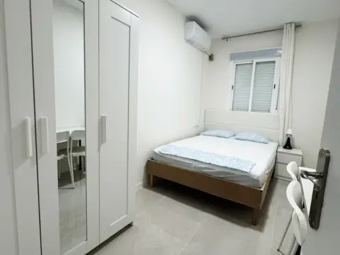 Habitación en calle de Quintiliano, 6