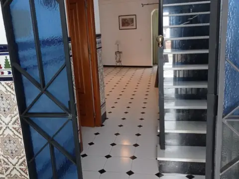 Casa unifamiliar en calle de Poetisa, 24