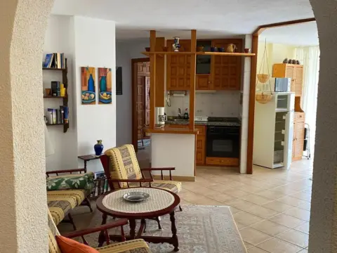 Piso en Avenida Marítima, 2