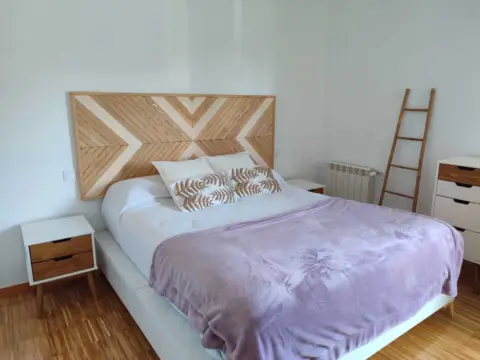 Chalet pareado en calle Fuentes Claras, 23