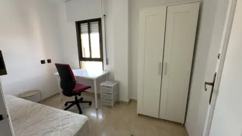 Piso en calle Profesor Tierno Galván, 6