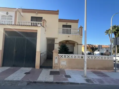 Dúplex en calle Sierra de los Filabres, 13