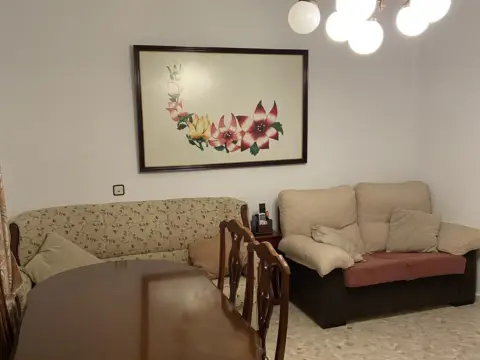 Piso en calle López de Gomara, 10