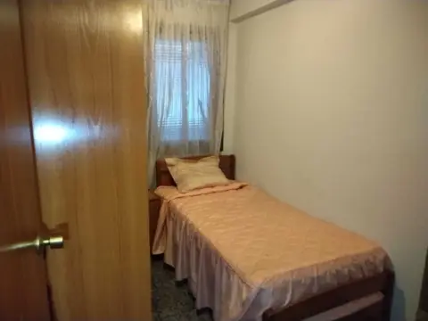 Piso en Avinguda de Sant Esteve, 96