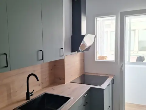 Piso en calle de la Cobaleda, 11