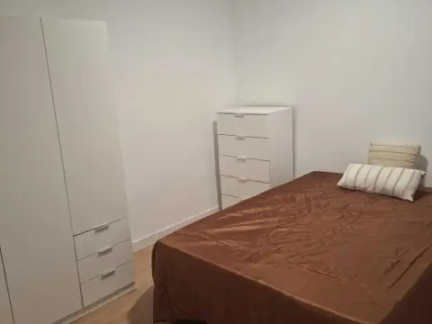 Habitación en Avenida del 28 de Febrero, 68