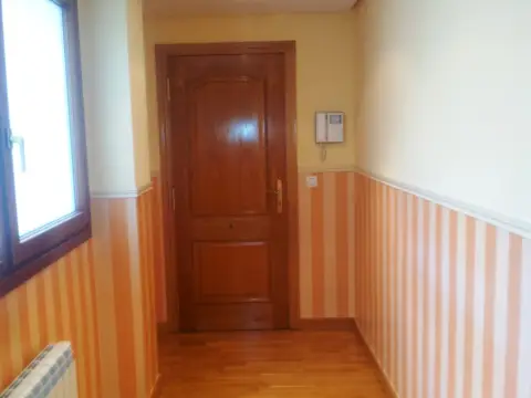 Piso en calle de la Cadena, 2