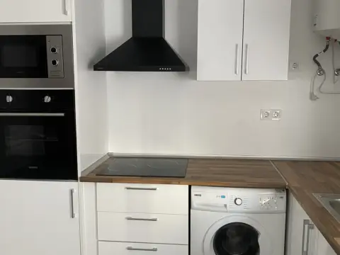 Piso en Carretera de Alba, 17