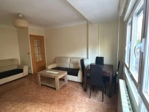 Piso en calle de San Juan de la Cruz, 13