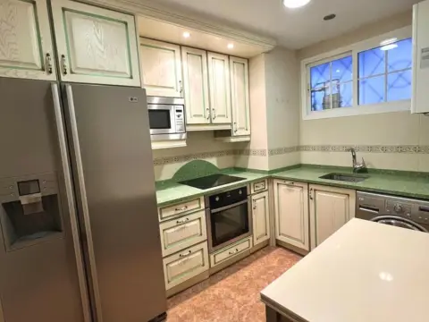 Piso en calle de San Juan de la Cruz, 13