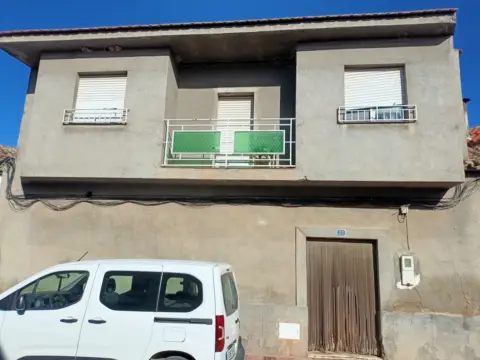 Casa adosada en calle del Músico Juan Félix Coello, 28